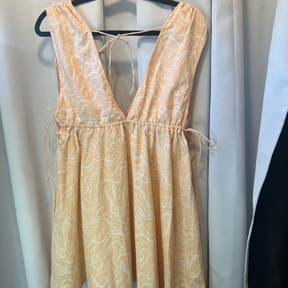 Abercrombie & Fitch Babydoll Poplin Peach Tie Back Dress - Picture 4 of 10